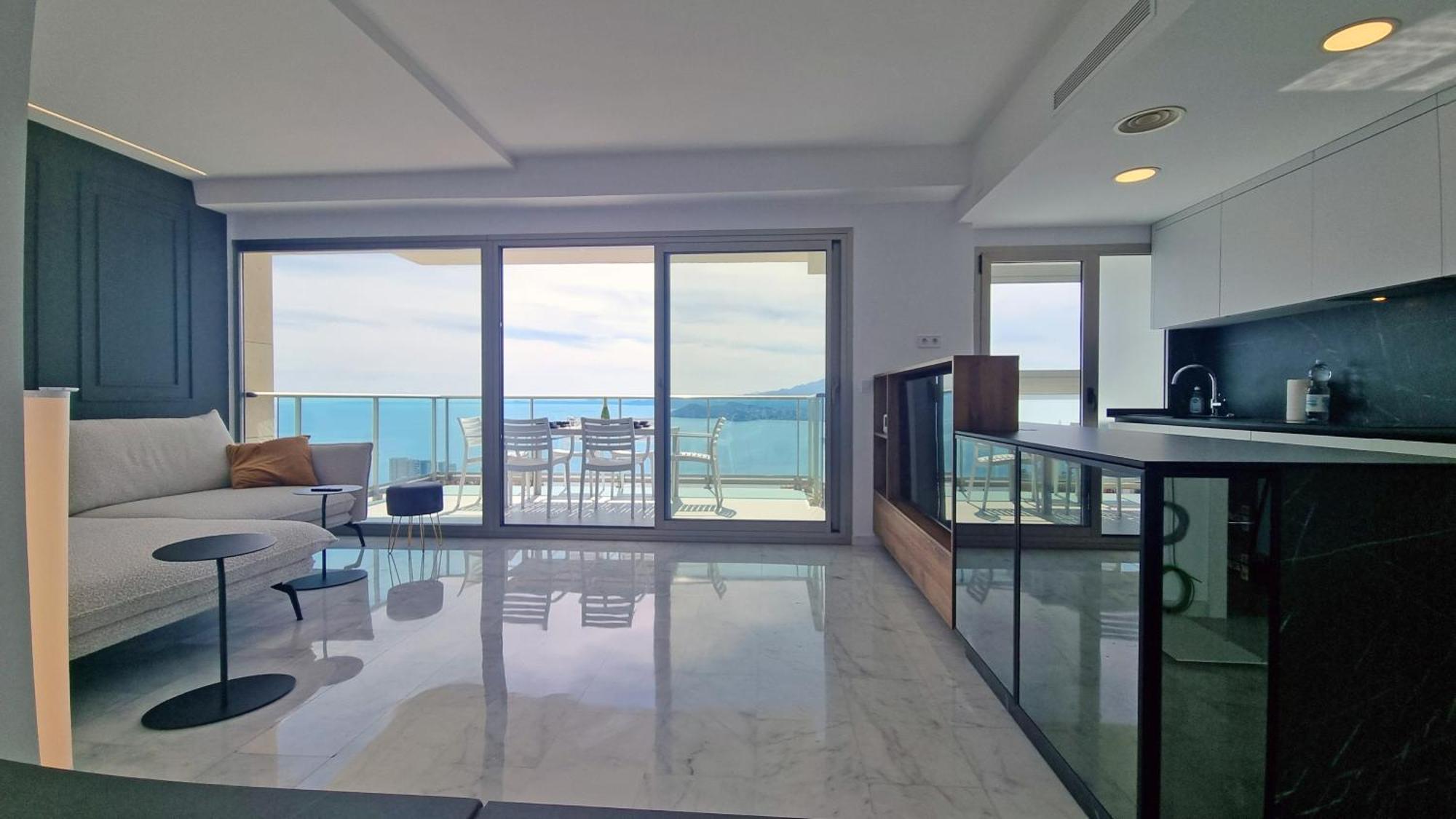 Planta 37: Terraza Privada Con Vistas Al Mar *