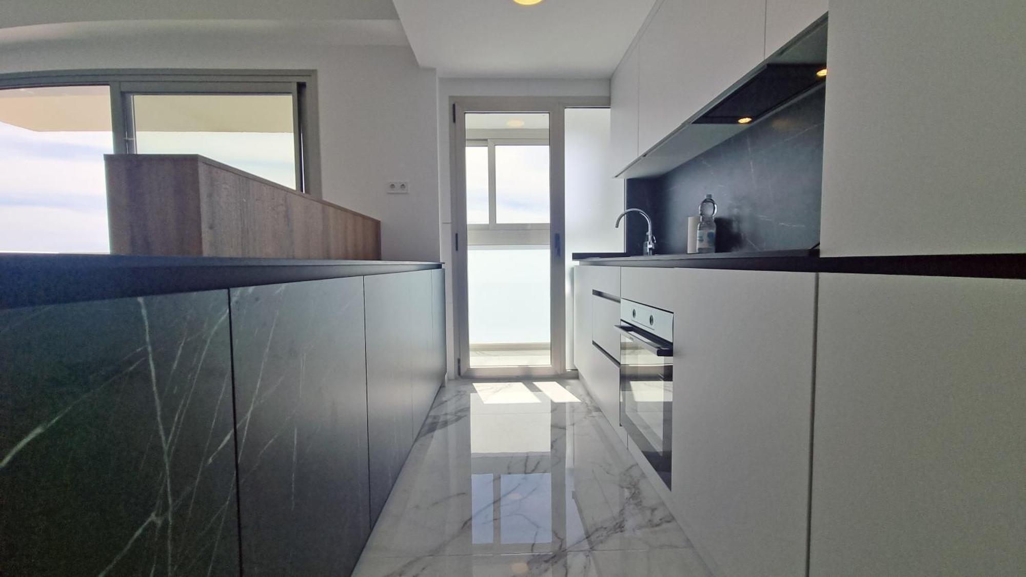 Planta 37: Terraza Privada Con Vistas Al Mar *