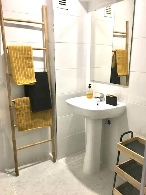 Apartamento Gemelos 15 6 En El Rincon De Loix Con Piscina Y Vistas Al Mar *