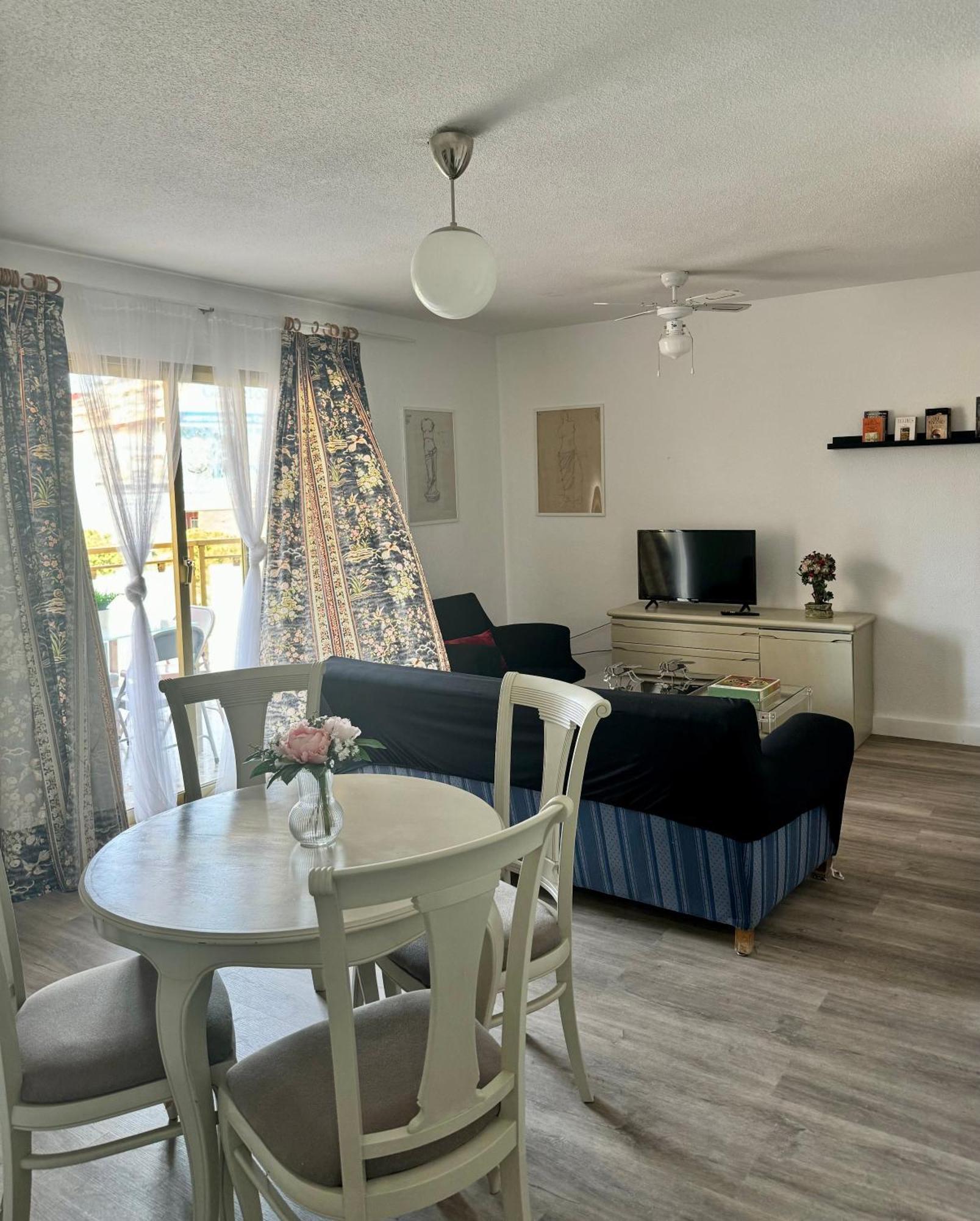Piso Alfonso Puchades Apartamento