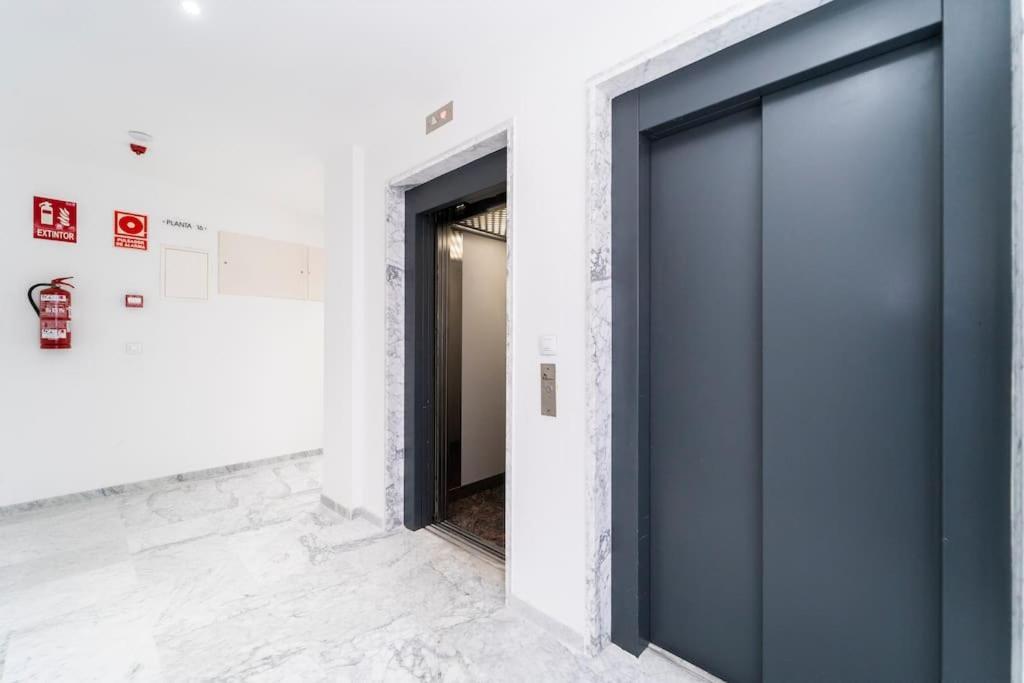 Luxury With Stunning Seaview In Apartamento *
