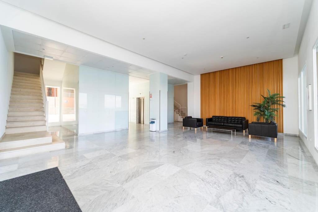 Luxury With Stunning Seaview In Apartamento