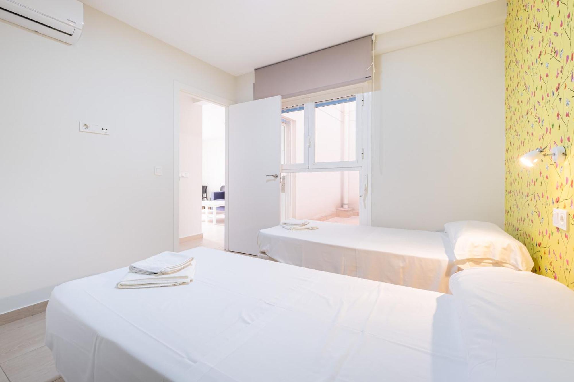 Apartahotel La Rosita Old Town *