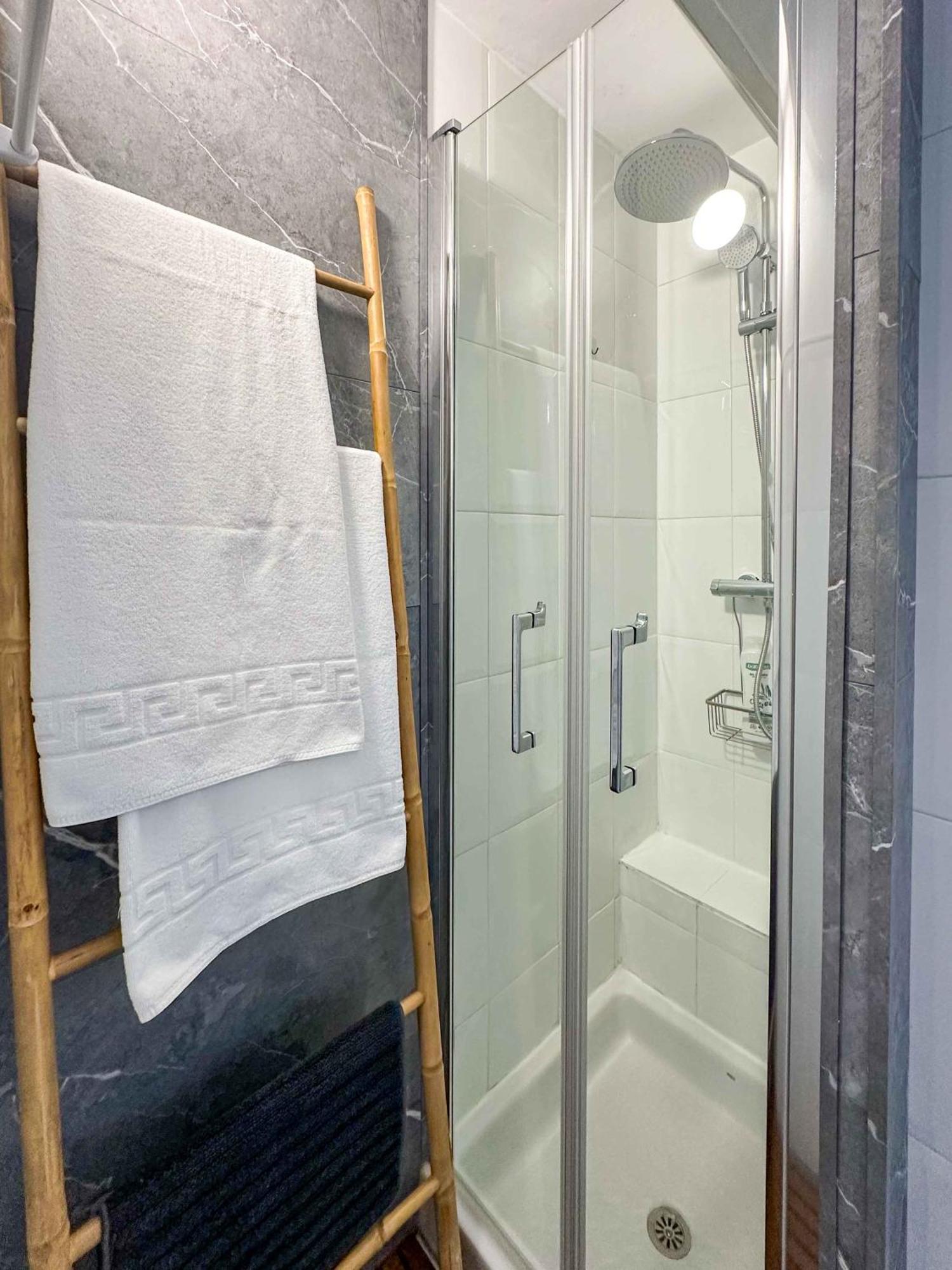 Apartamento Balcón Al Mediterráneo Y Skyline De *