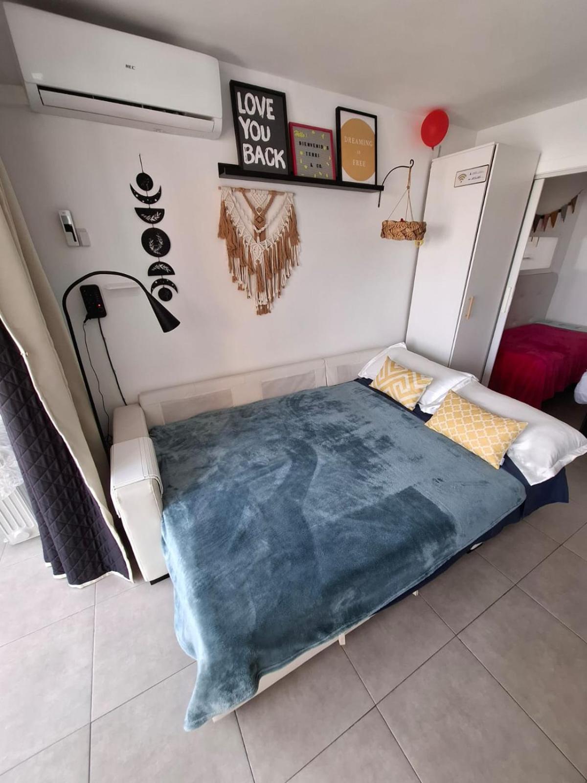 Apartamento Happy Loix Wifi Aa Garage Gratuito