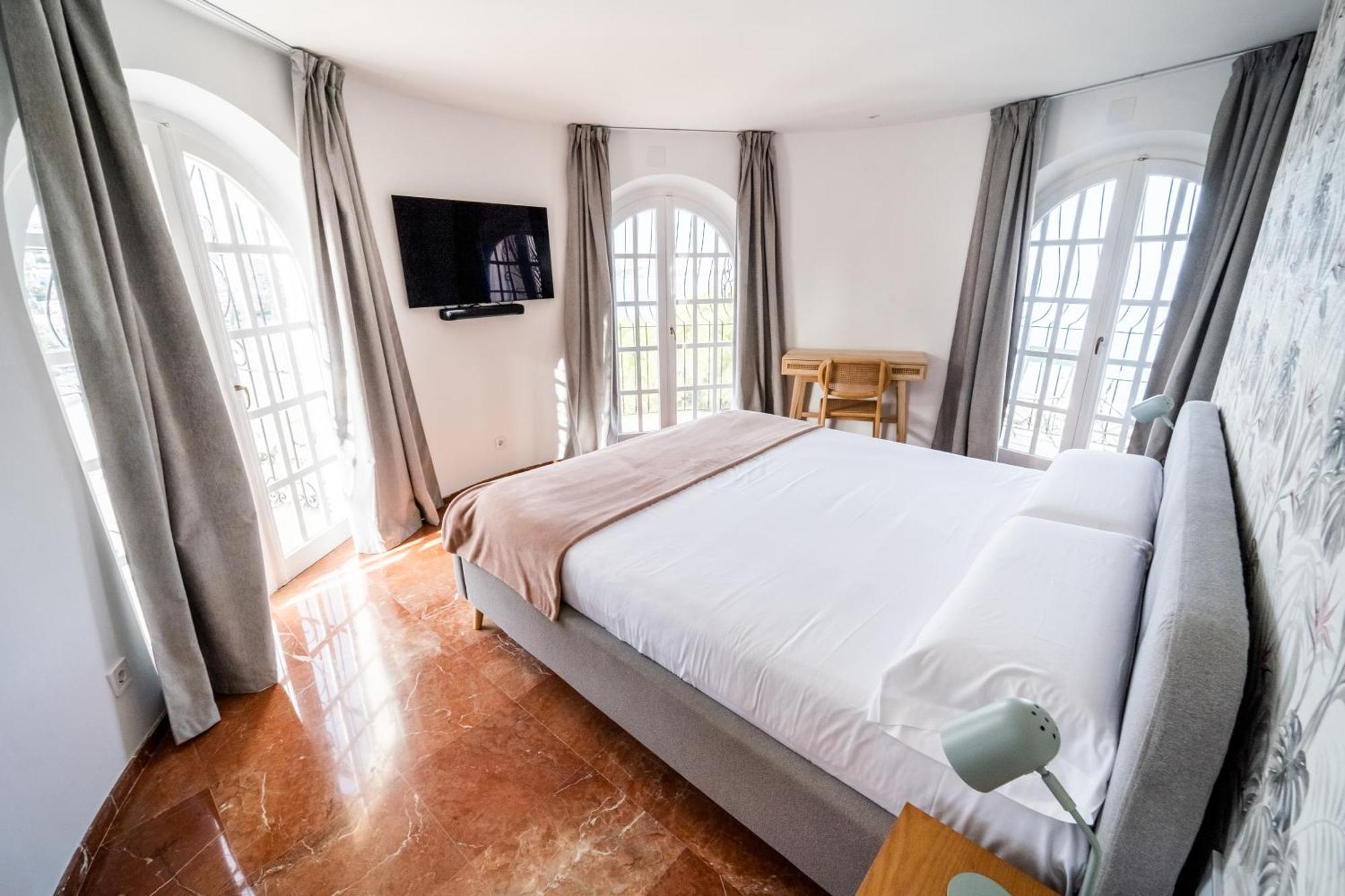 Villa Julieta Y Romeo By Bookirentals *