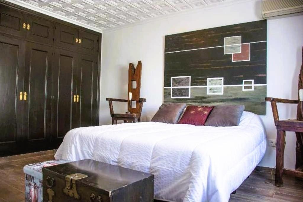 Una Villa que mira el mediterraneo Villa