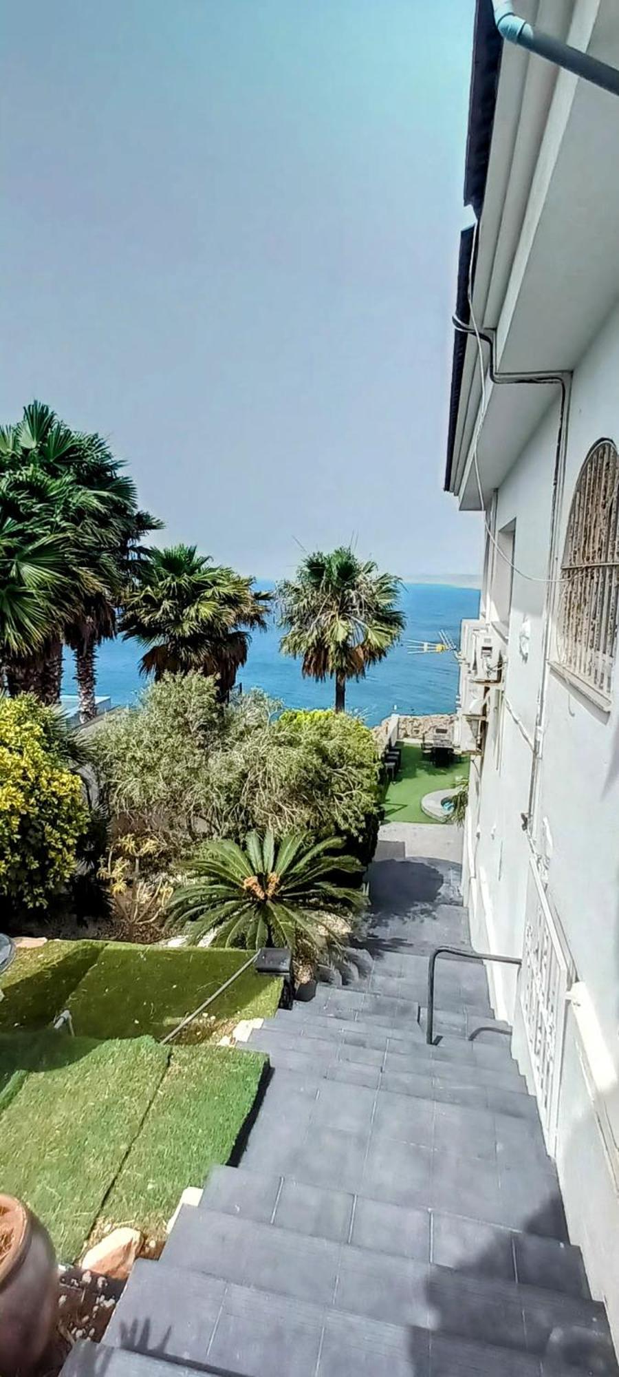 Una Villa que mira el mediterraneo Villa