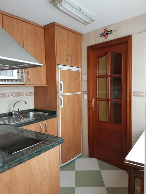 Con Piscina Y Parking Apartamento