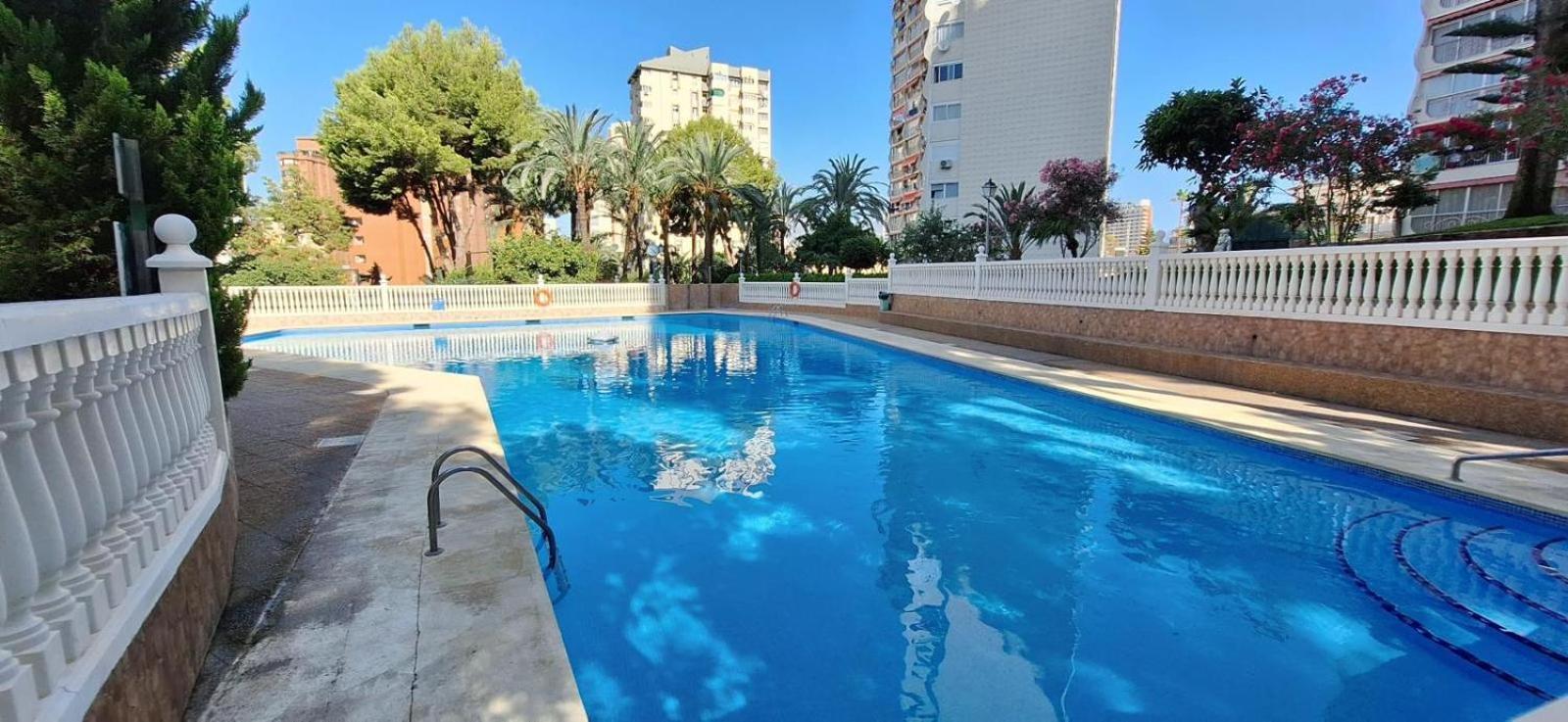 Nuevo Apto Hasta 6 Personas Muy Cerca De Playa Levante Con Jardines Y Gran Piscina , Pista De Tennis Y Futbol Deportes Y Zona Infantil ,en Urbanizacion Con Parking Apartamento *
