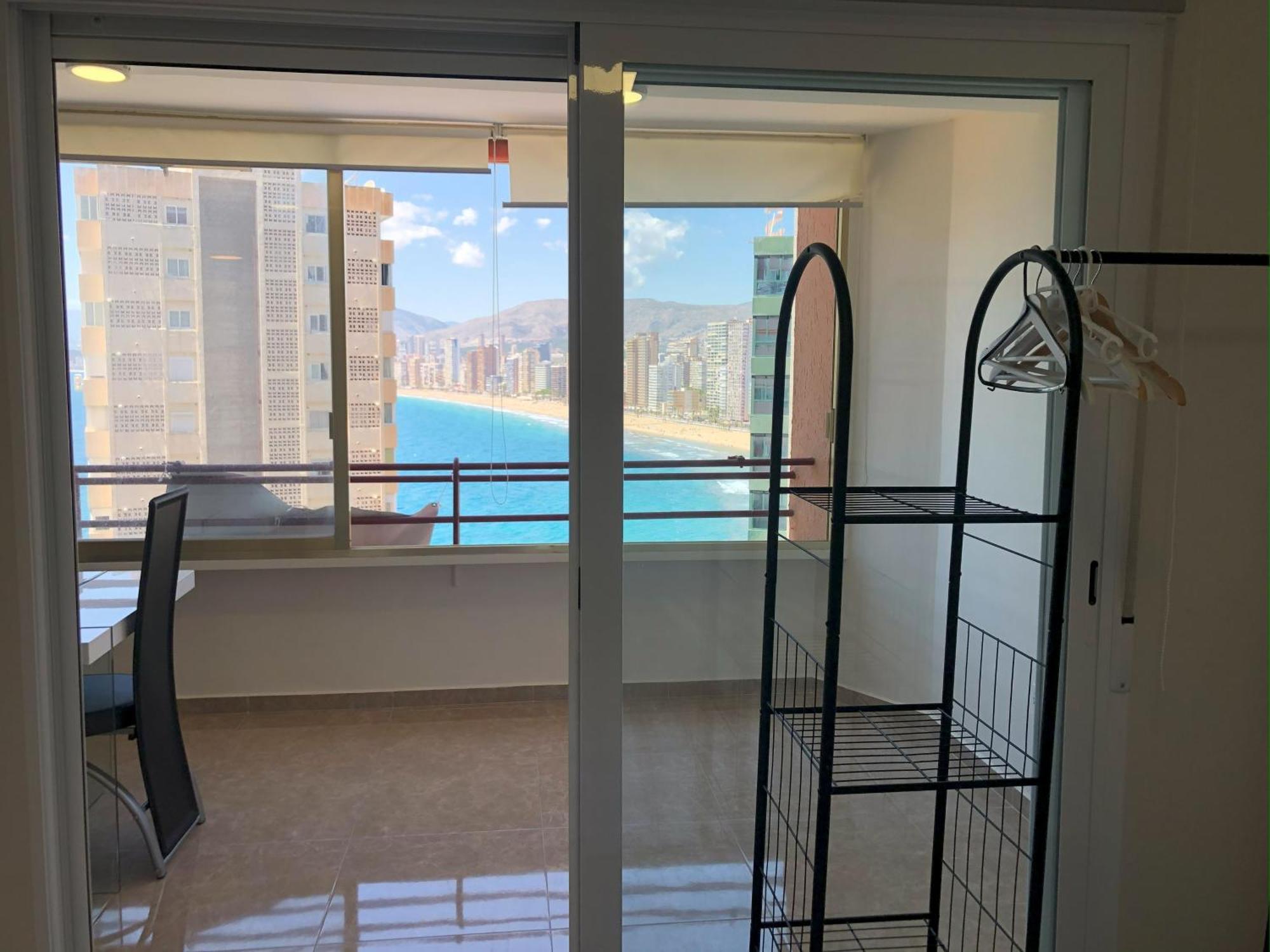 Apartamento Dos Piscina Y Parking - Vistas Al Mar Benidorm