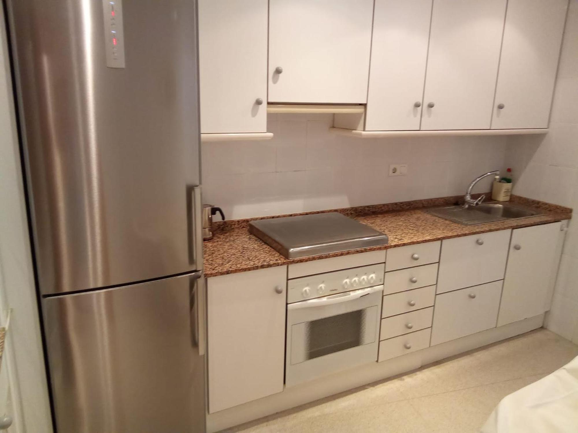 Nuevo Apto Balcon De Poniente 1 A Linea Playa Torre 2 Luxe Sm Con Aire, Piscina,jar Vistas Espectaculares Al Mar De Benidorm