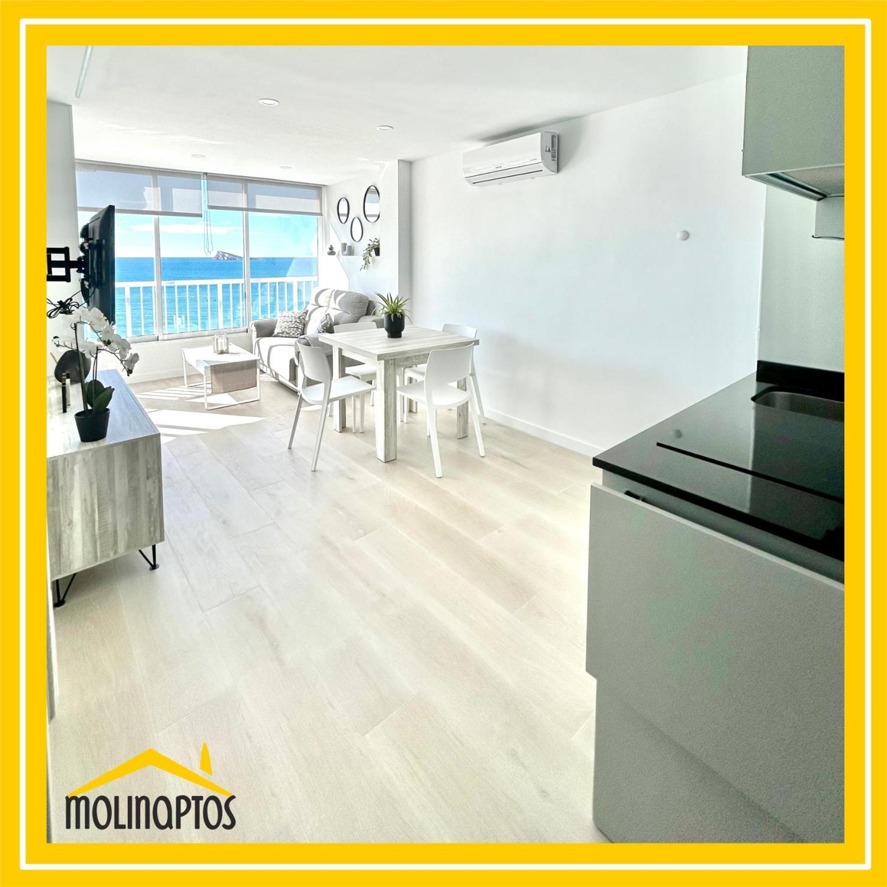 Apartamento Apartamento Poniente 8 En Primera Línea De Playa By Molinaptos *