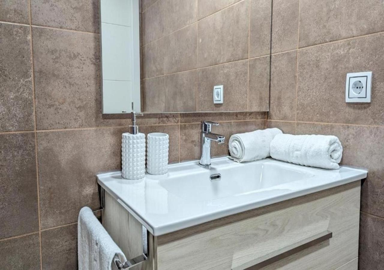 Apartamento Torre Domo Levante Playa Ganna