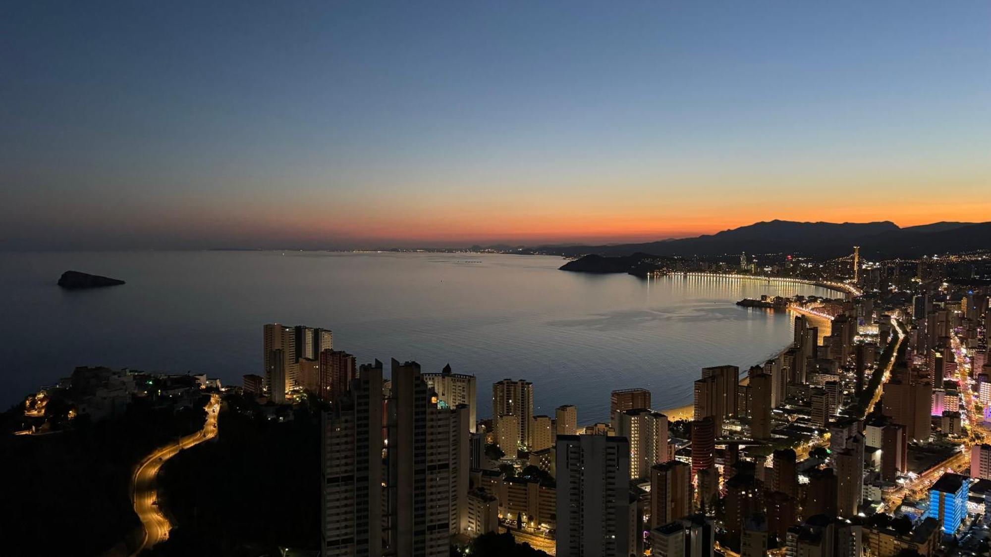 Highest Penthouse With Skyline & Sea Views Apartamento