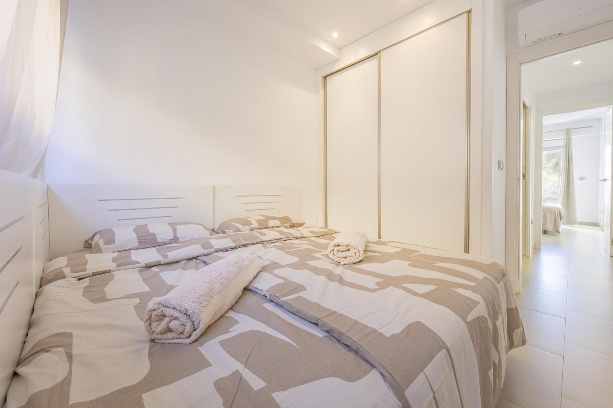 Apartamento Playa De Poniente 1-5 *