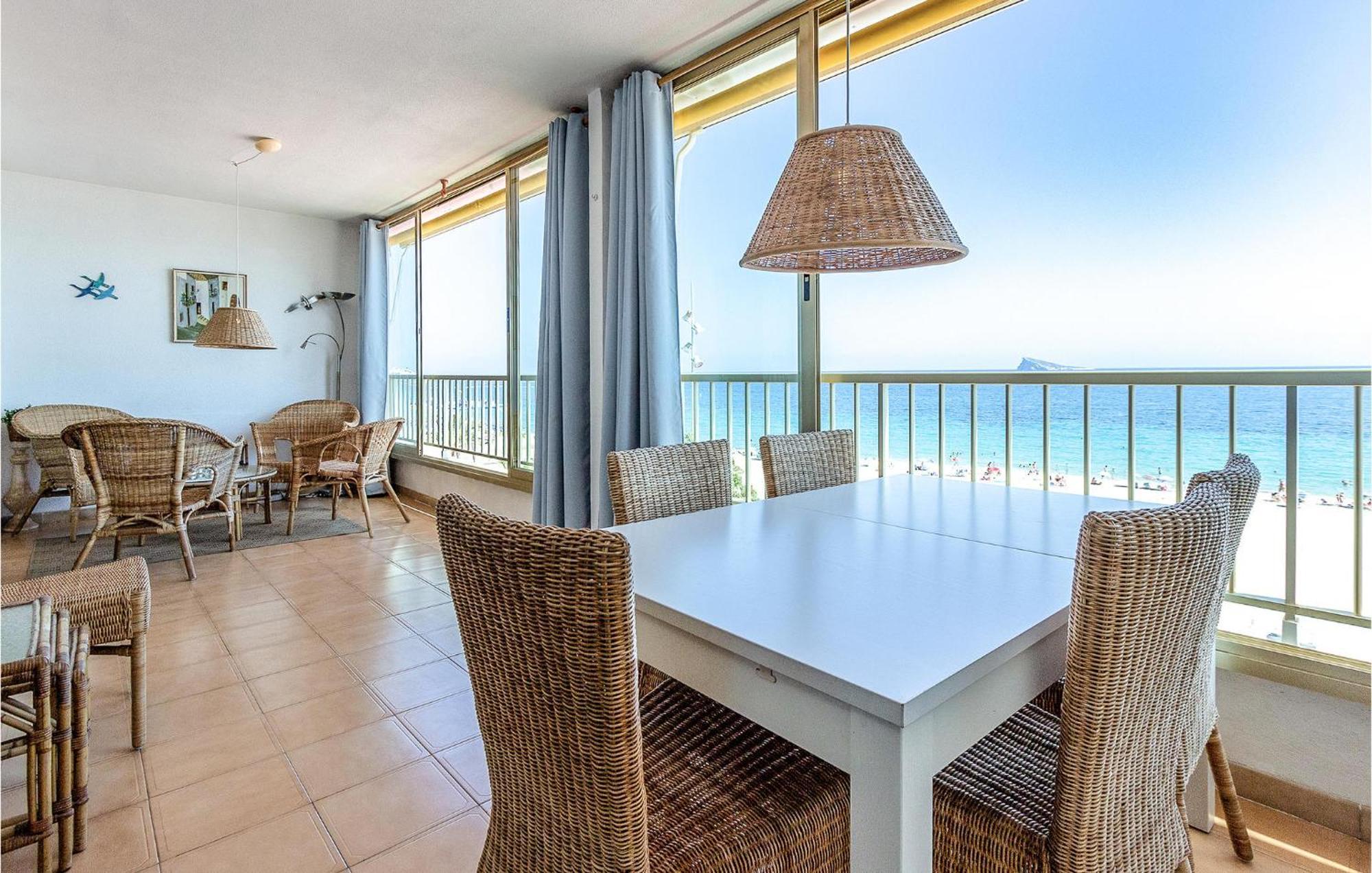 Apartamento Gorgeous In With Kitchen *