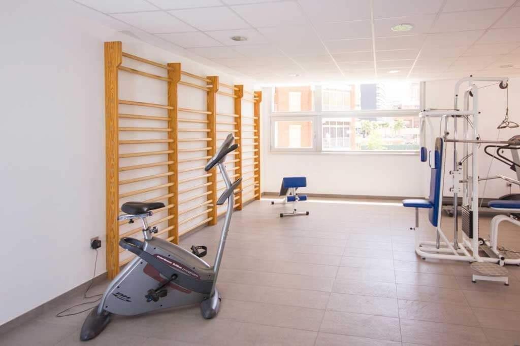 Con Jacuzzi, Sauna, Gimnasio Y Piscina Enfrente Del Mar Apartamento Benidorm
