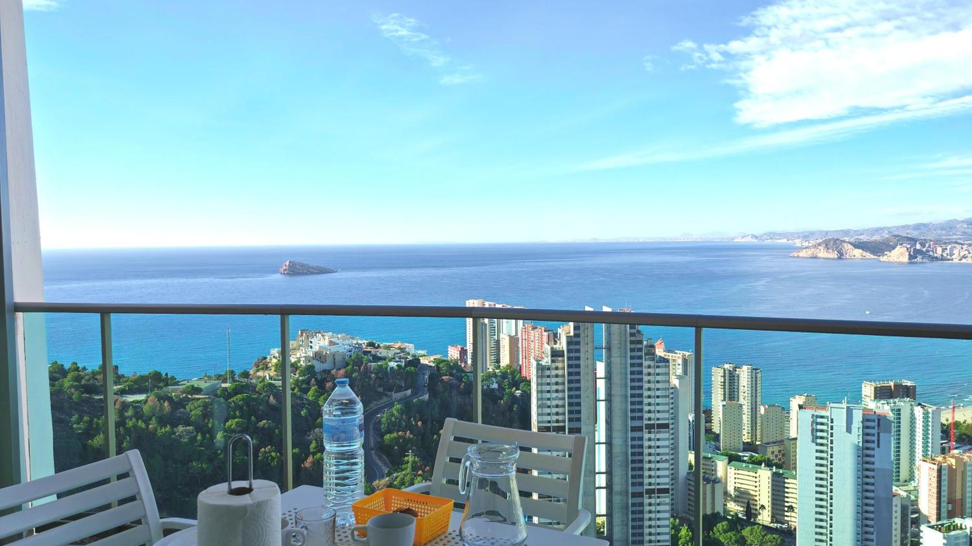 Apartamento 36th Floor - Highrise With Private Terrace & Amazing Sea Views Benidorm