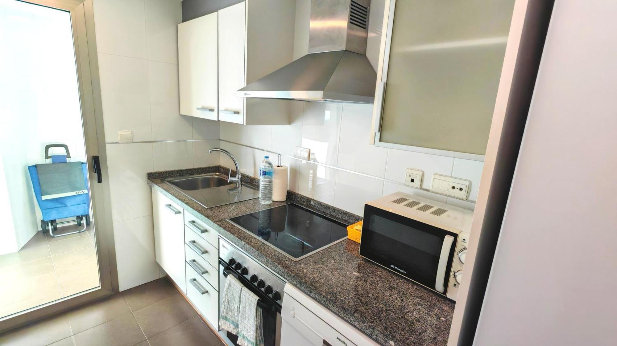 36th Floor - Highrise With Private Terrace & Amazing Sea Views Apartamento Benidorm