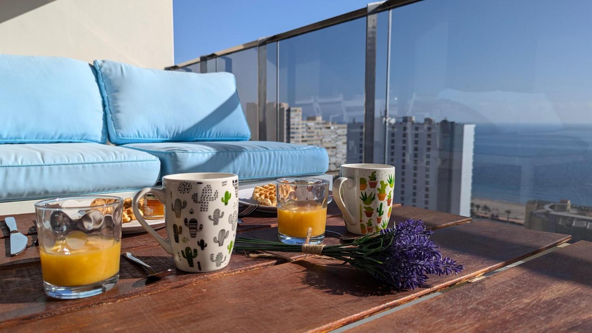 Sunset Waves Retreat * Benidorm