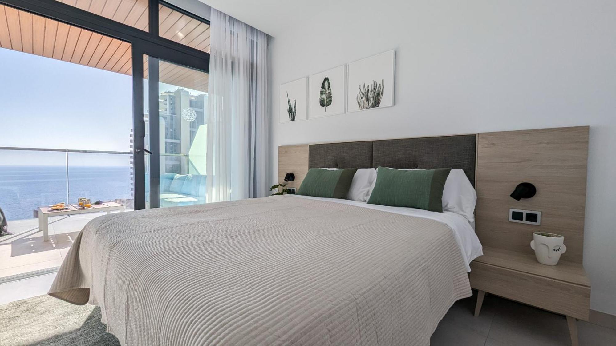 Sunset Waves Retreat Benidorm