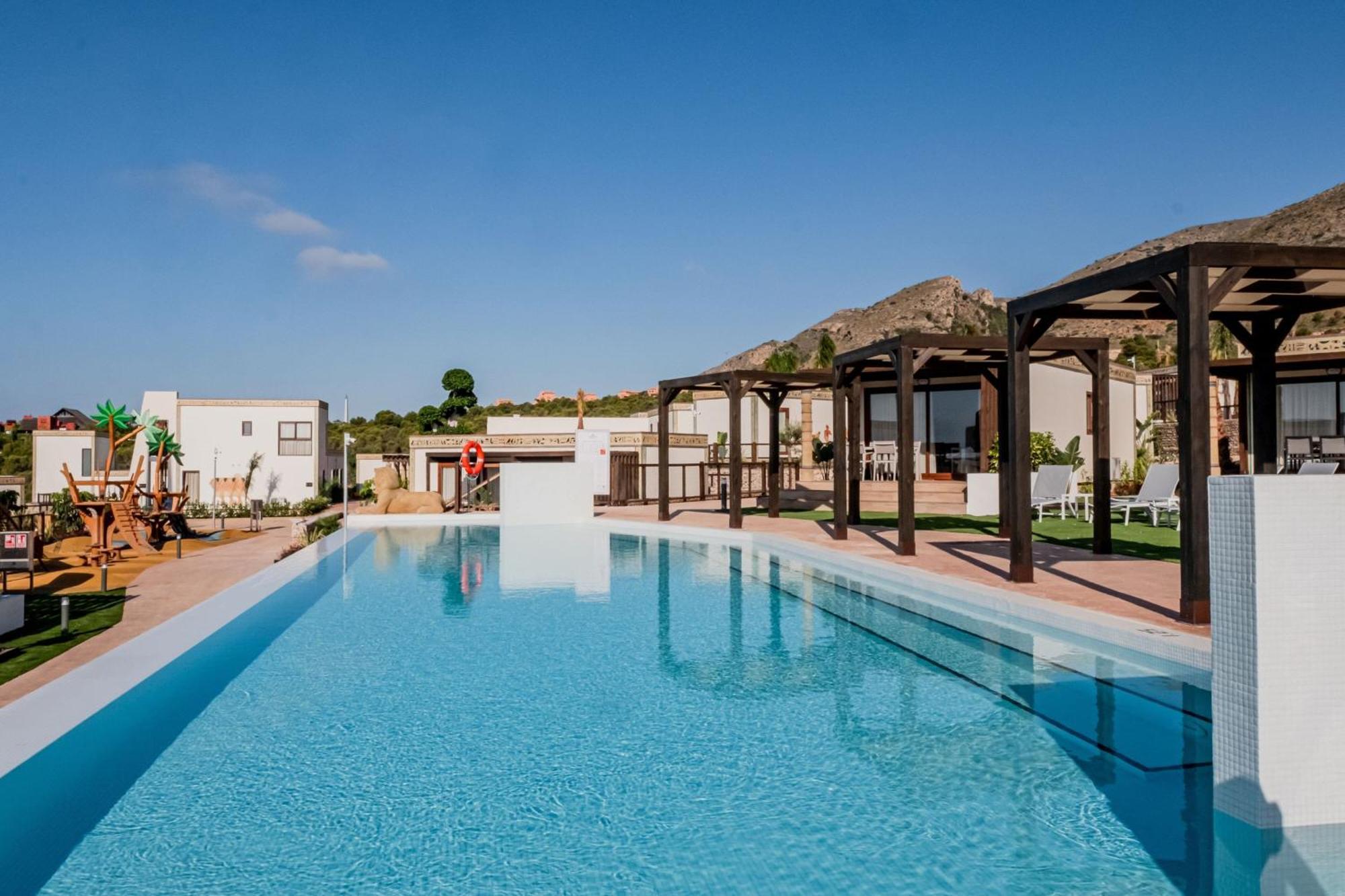 Grand Luxor Village - Terra Mítica Park Included 4* Benidorm