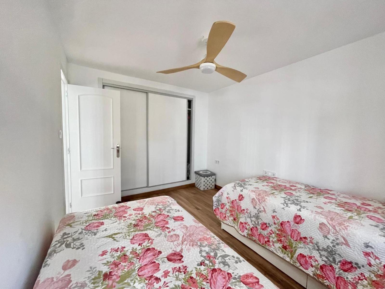 Apartamento Poniente Luxury Seafront