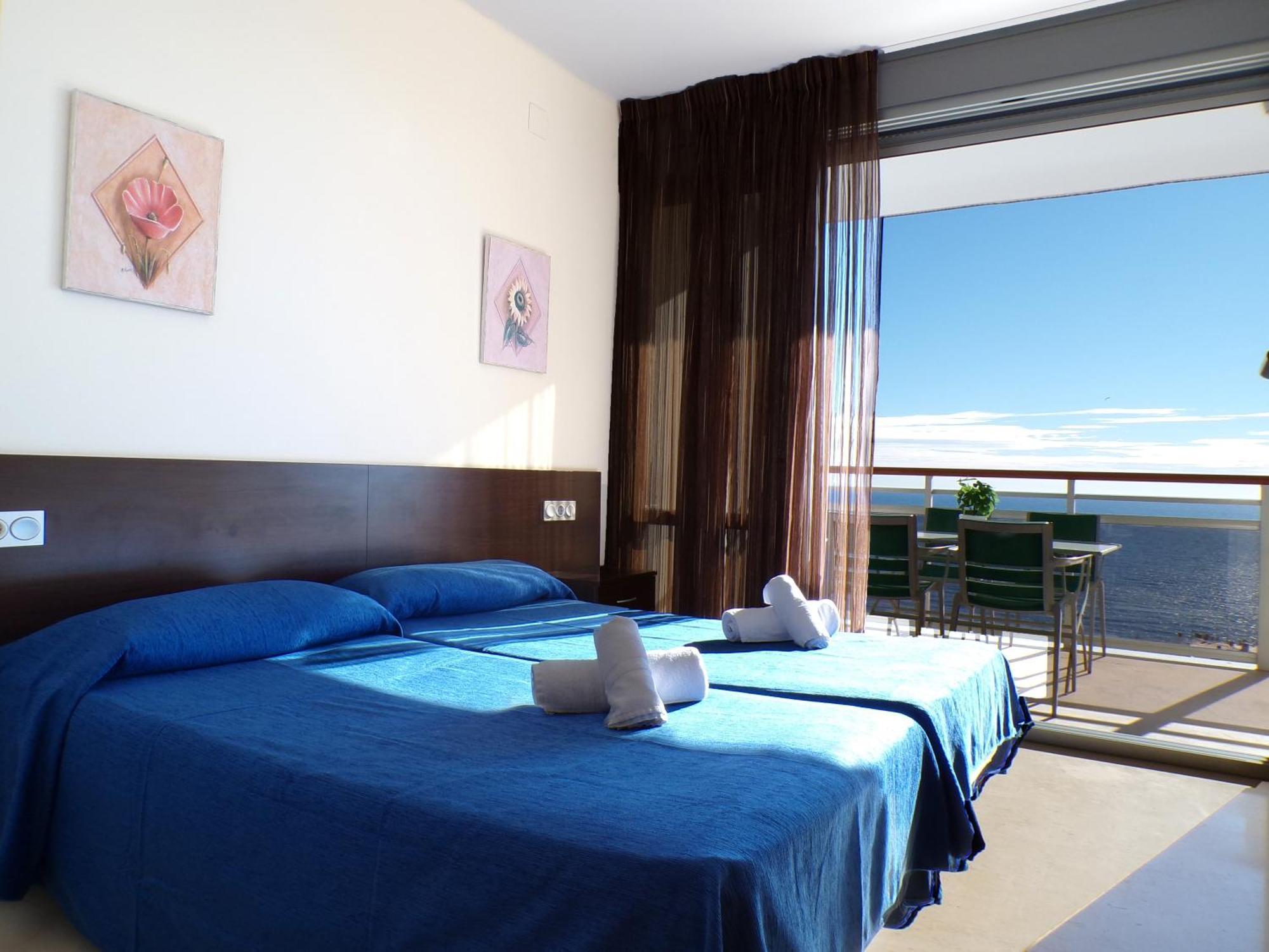 Con Jacuzzi, Sauna, Gimnasio Y Piscina Enfrente Del Mar Apartamento Benidorm