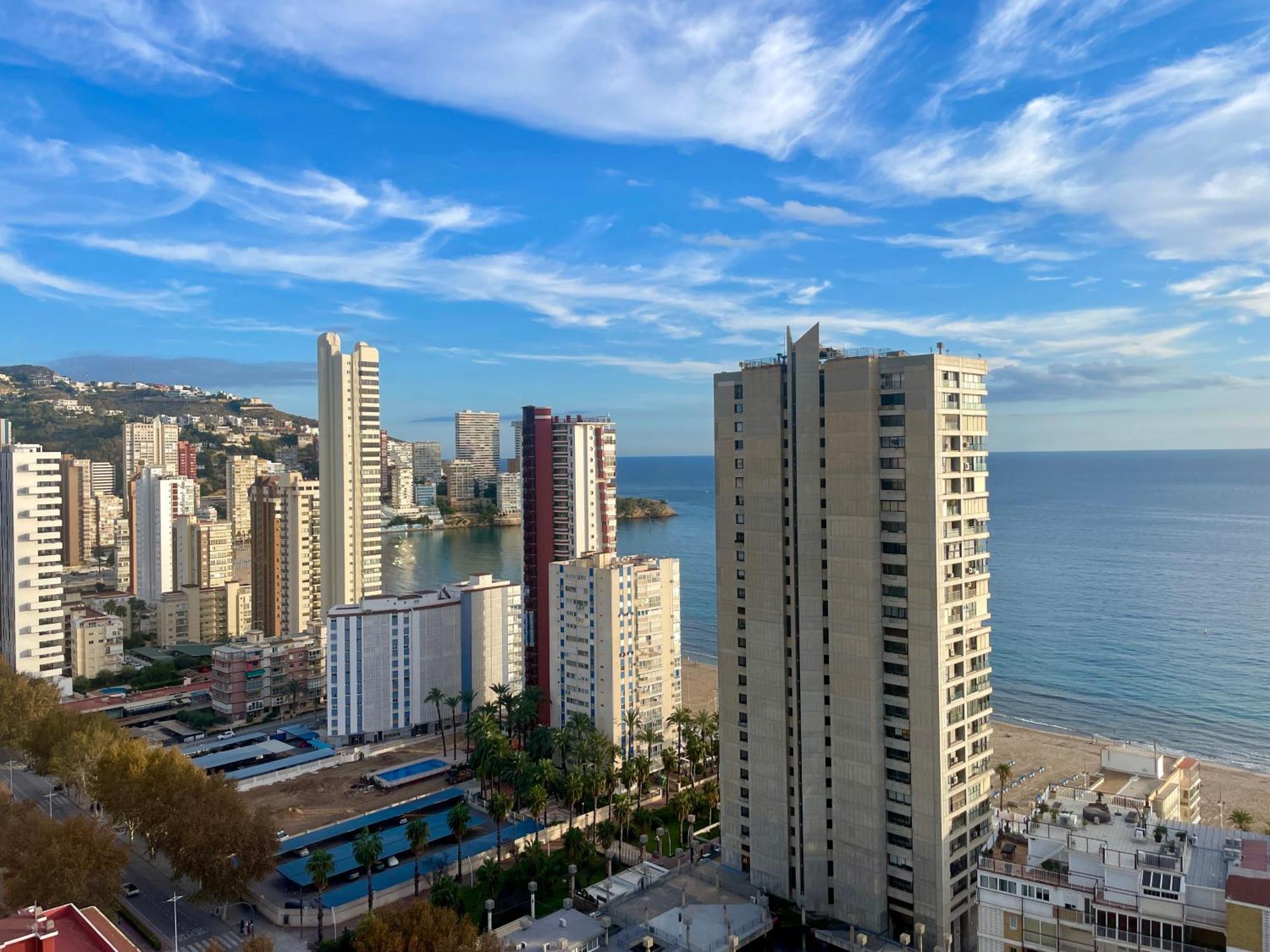 Apartamento Con Jacuzzi, Sauna, Gimnasio Y Piscina Enfrente Del Mar *