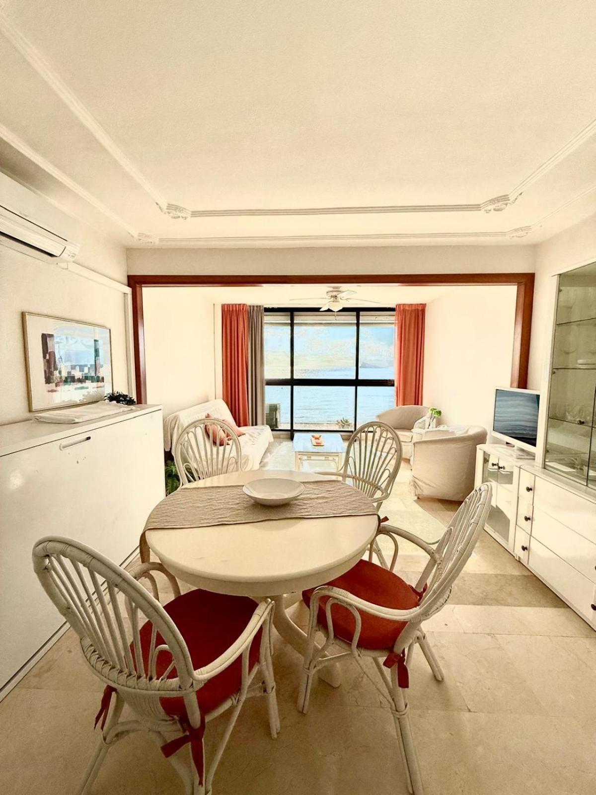 Apartamento Santa Margarita, Primera Linea De Playa Con Piscina