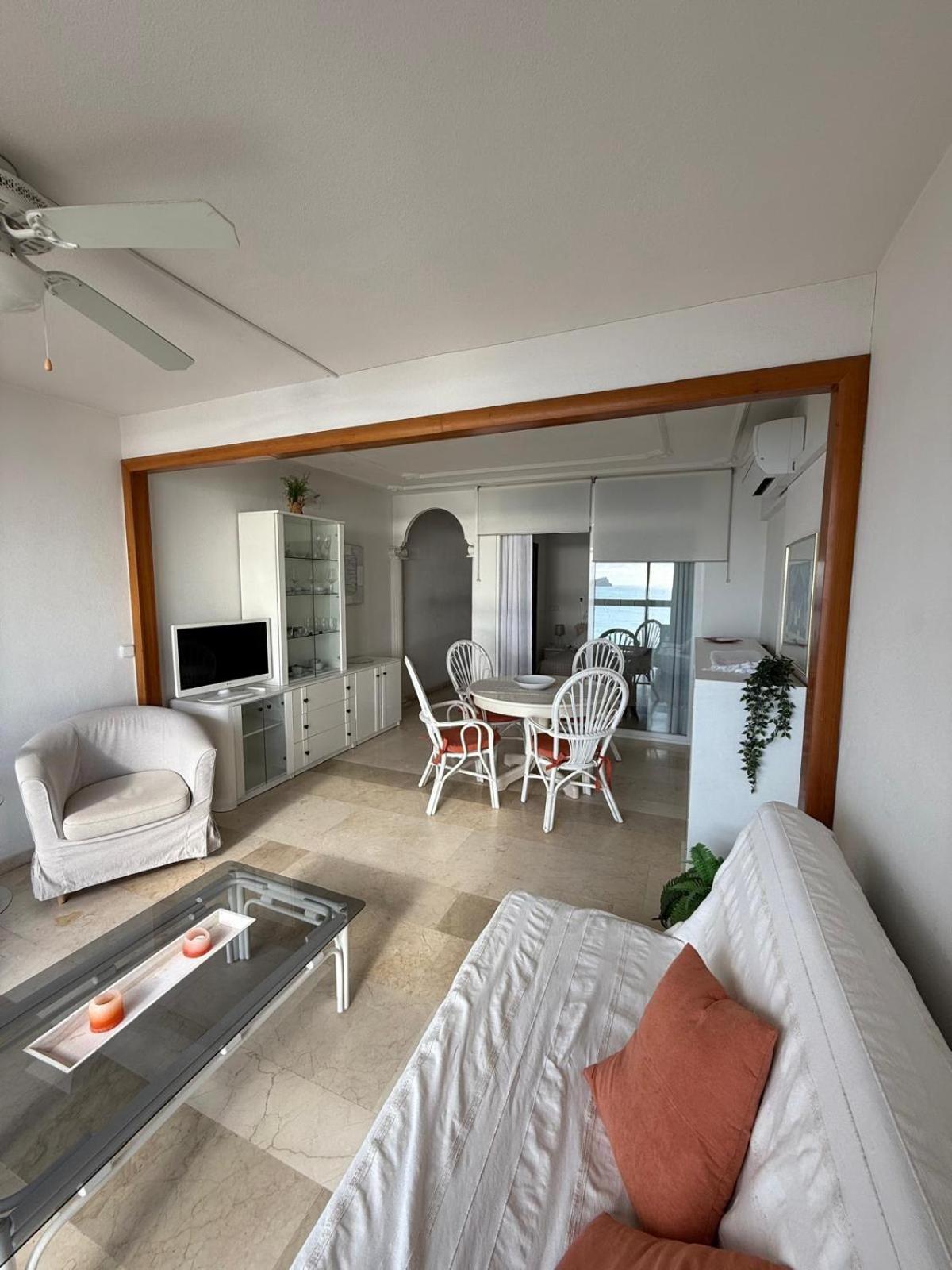 Santa Margarita, Primera Linea De Playa Con Piscina Apartamento *
