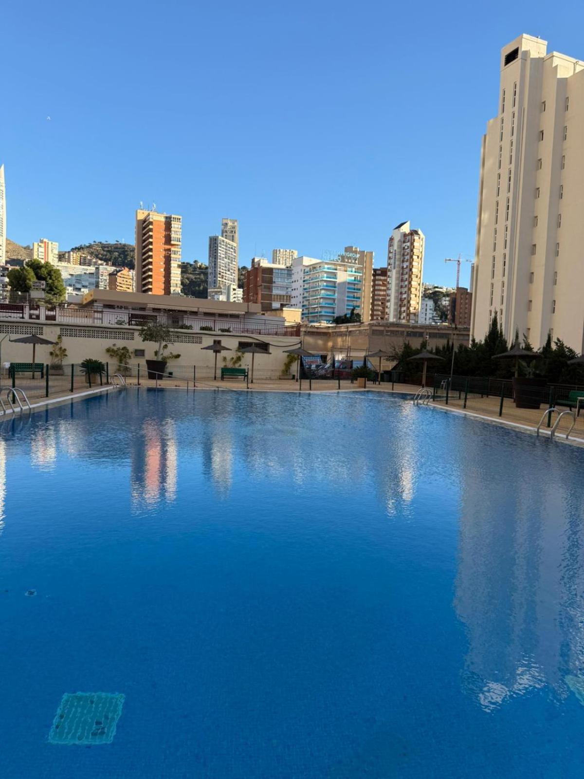 Acuarium Tower Levante Apartamento *