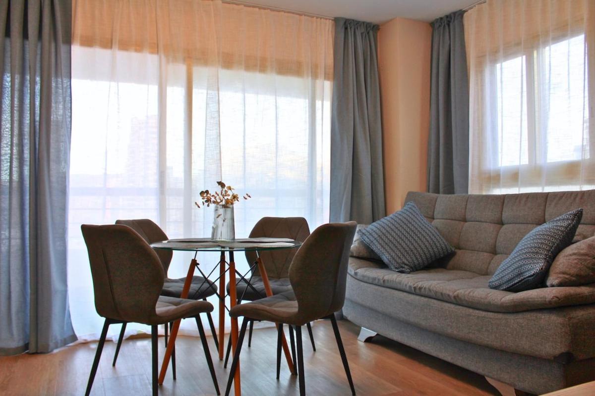 Acuarium Tower Levante Apartamento *