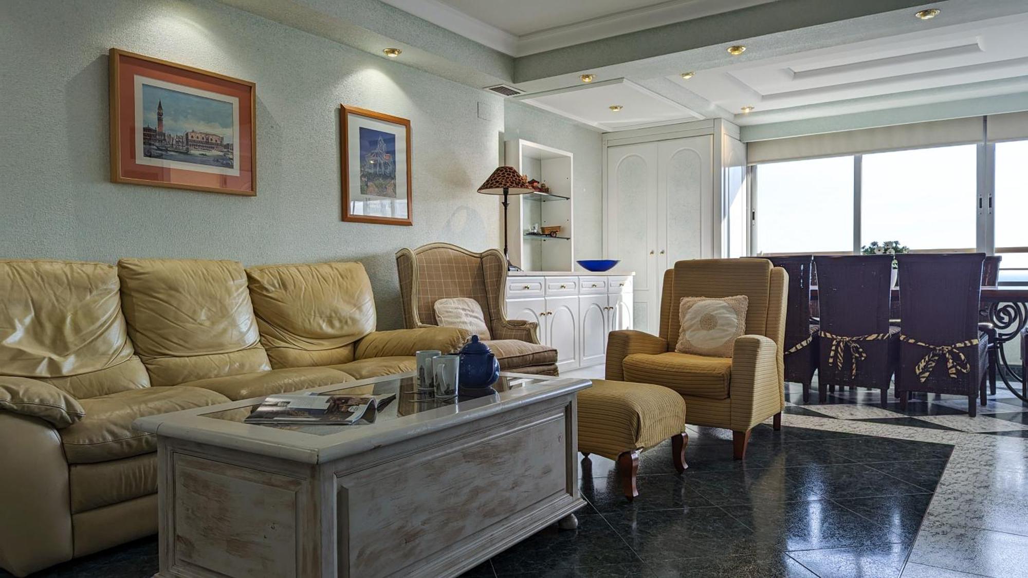 Coblanca Sea Front Apartamento
