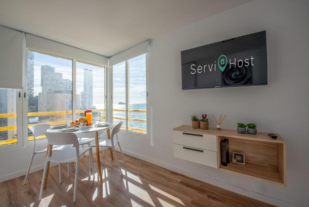 Apartamento Stunning New Apt, 1min, 2br, Parking