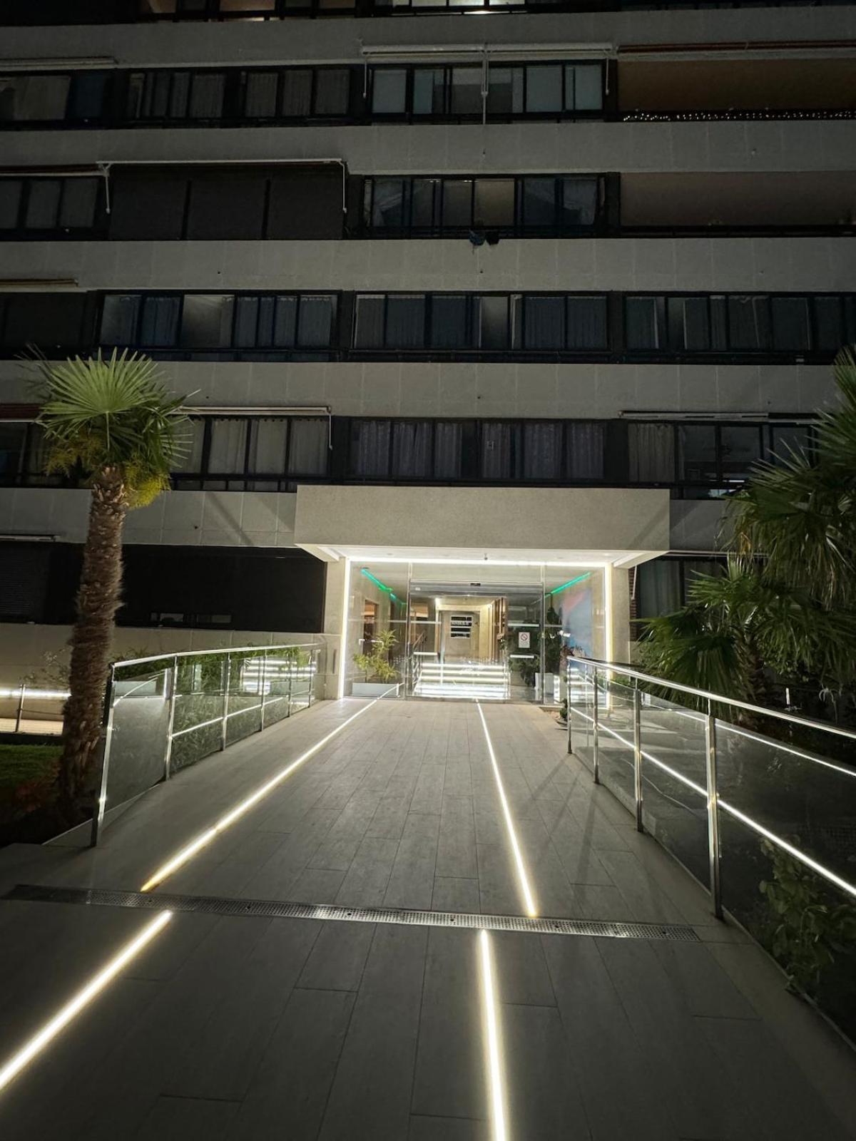 Apartamento At Trinisol Ii - Beni's & Seaside!