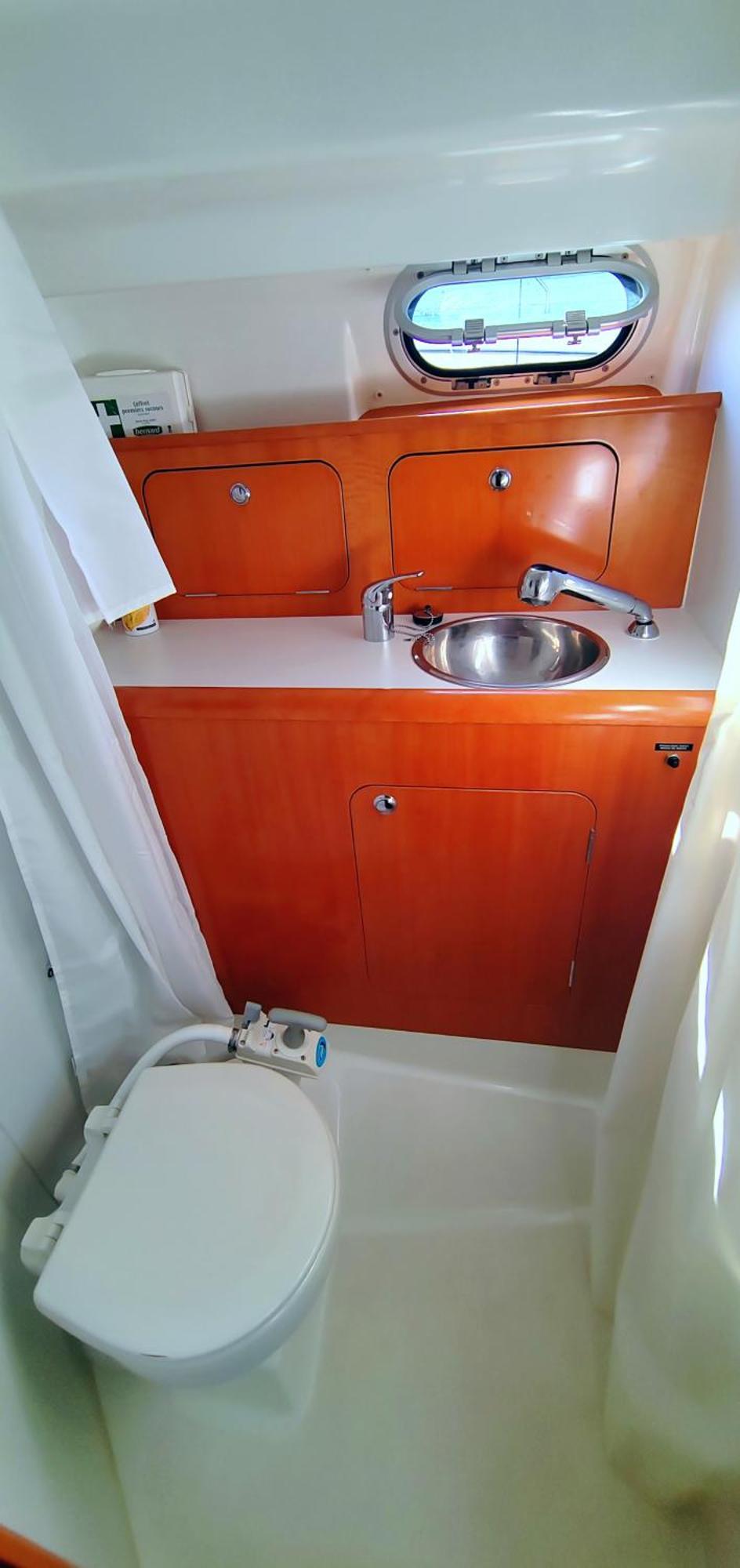 Hotel en barco Motor Yacht Alicante Benidorm