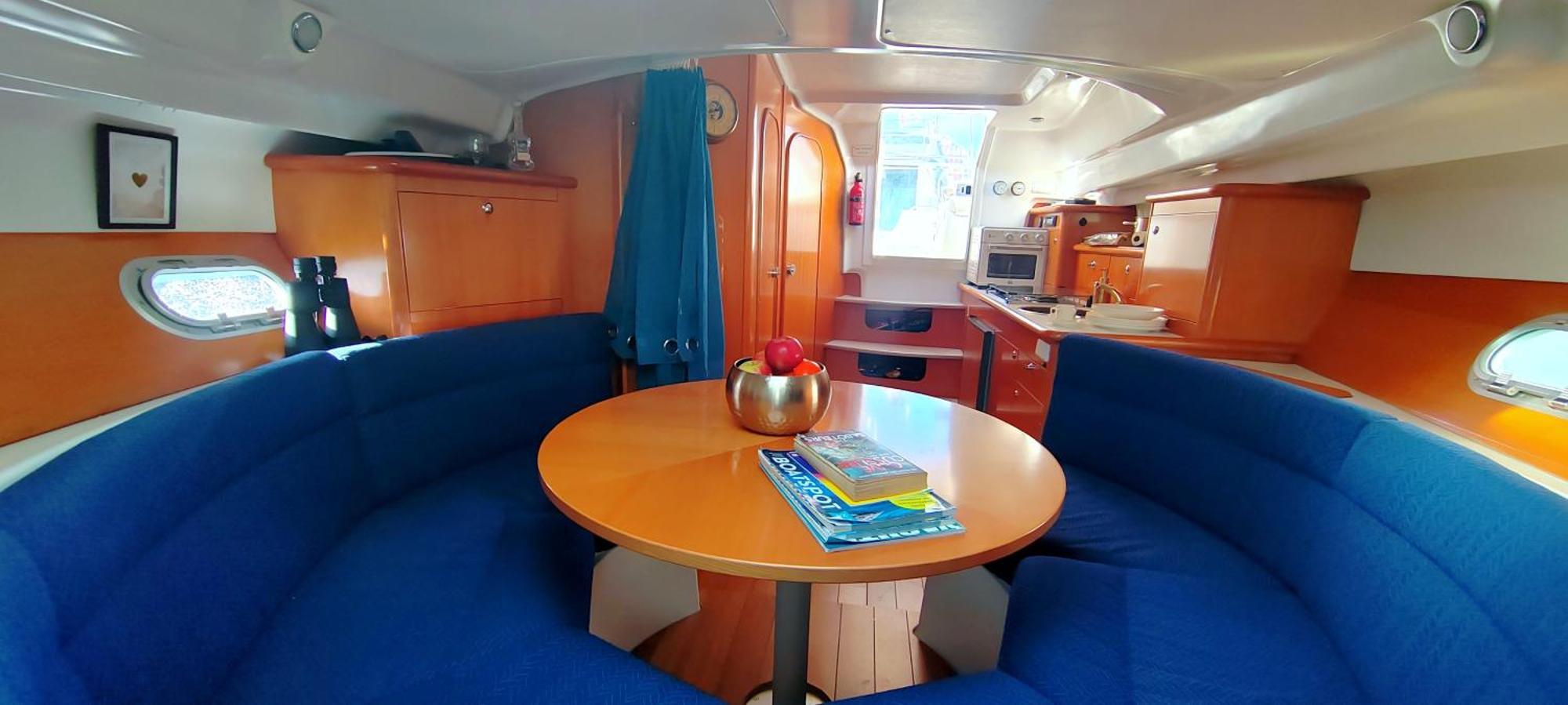 Hotel en barco Motor Yacht Alicante Benidorm