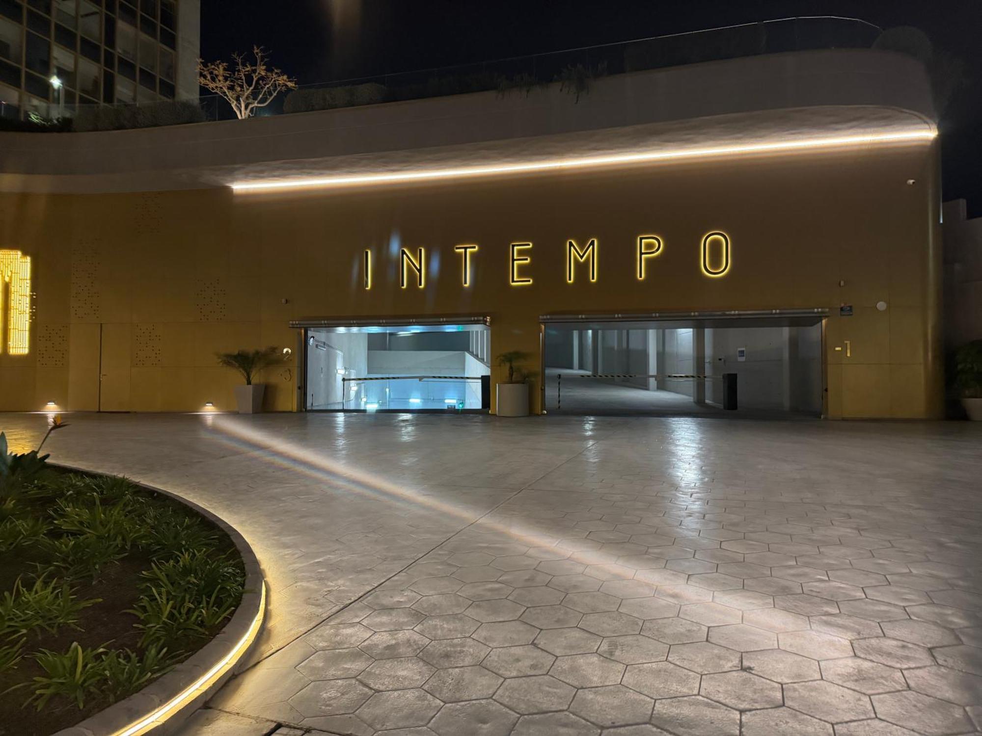 Intempo Sky 26 Floor Seaview Apartamento *