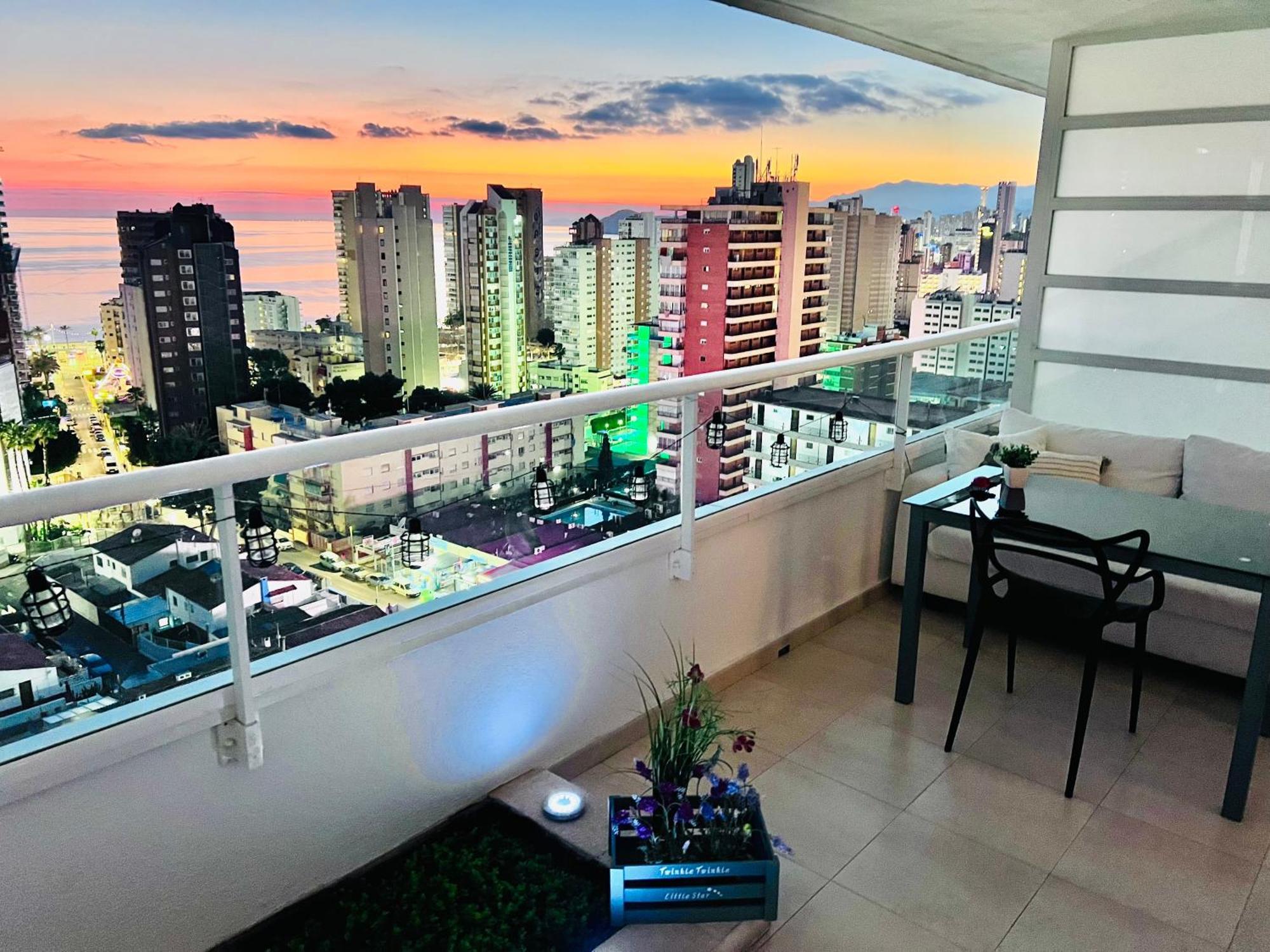 Sea View Penthouse! Apartamento Benidorm
