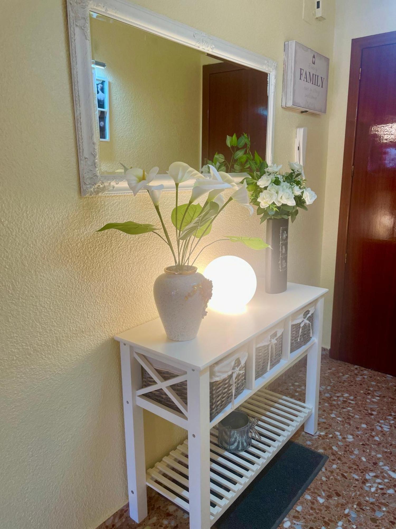 Apartamento Amplio Con Piscina Y Pistas De Tenis En