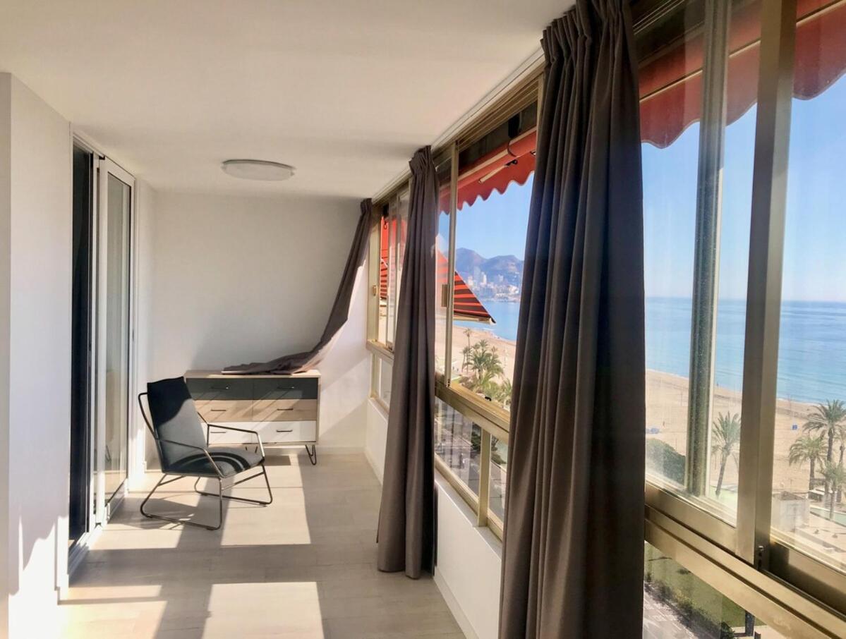 Ensueno 1a Linea Playa Poniente 6 Pax Parking Wifi Y Ac Apartamento Benidorm