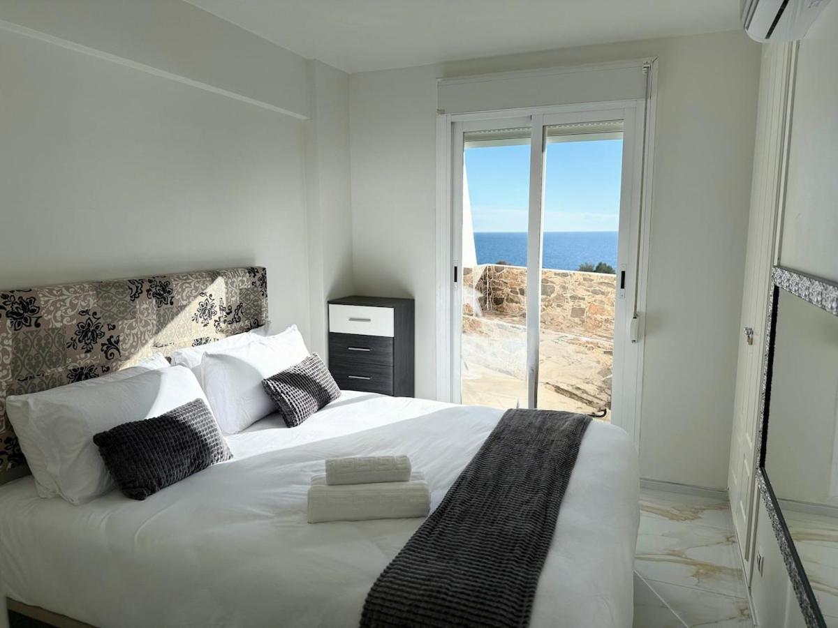 Piso Con Vistas Al Mar Y Plaza De Garaje Benidorm