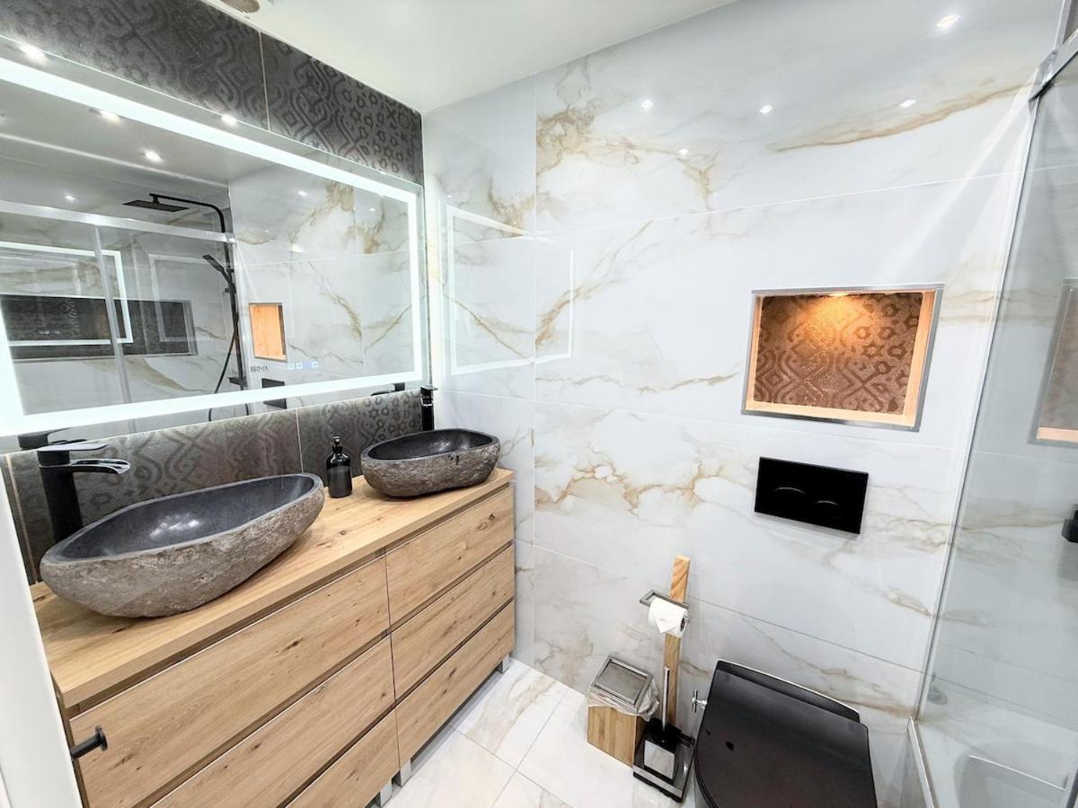 Apartamento Piso Con Vistas Al Mar Y Plaza De Garaje *