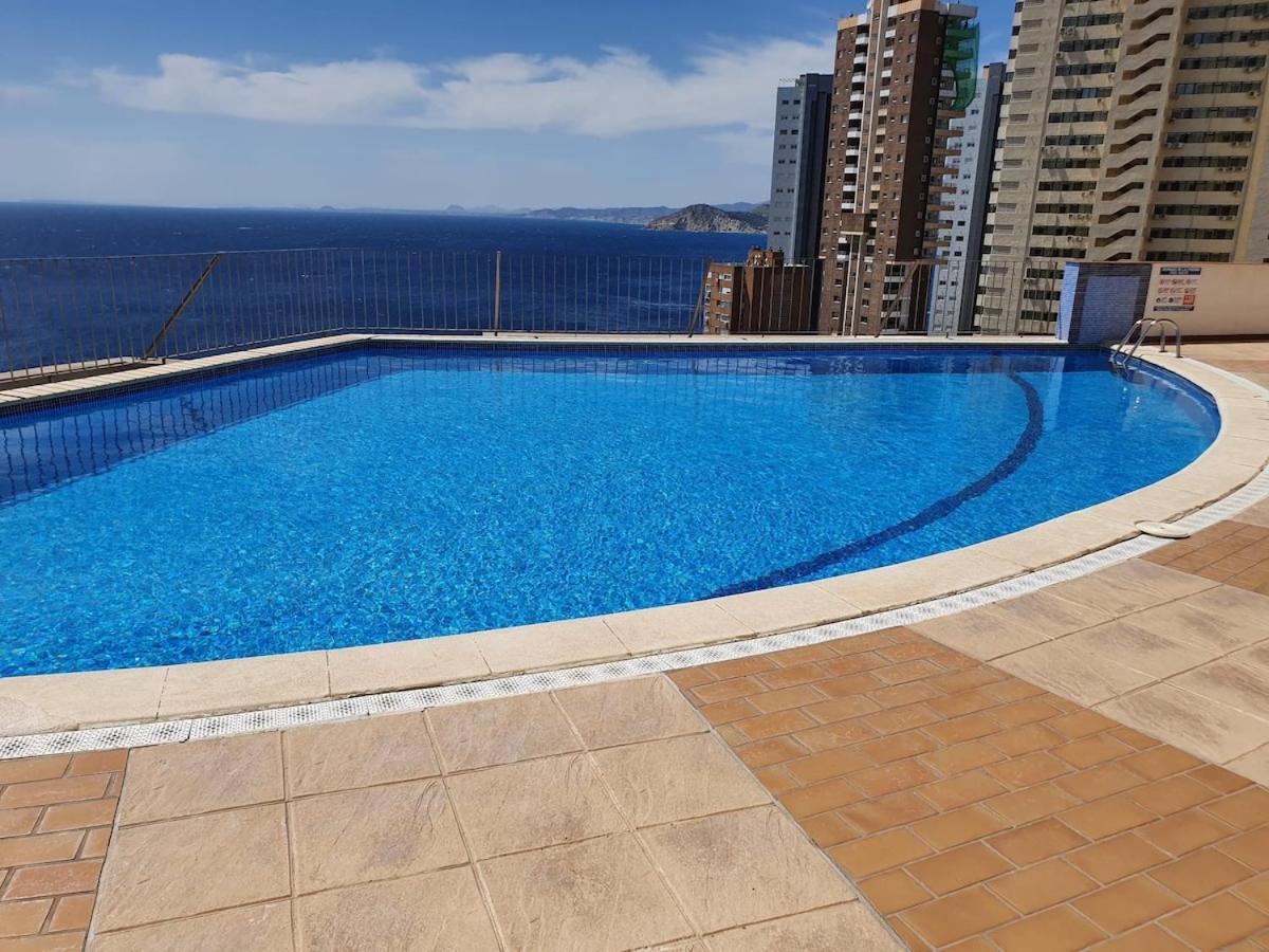 Piso Con Vistas Al Mar Y Plaza De Garaje Benidorm