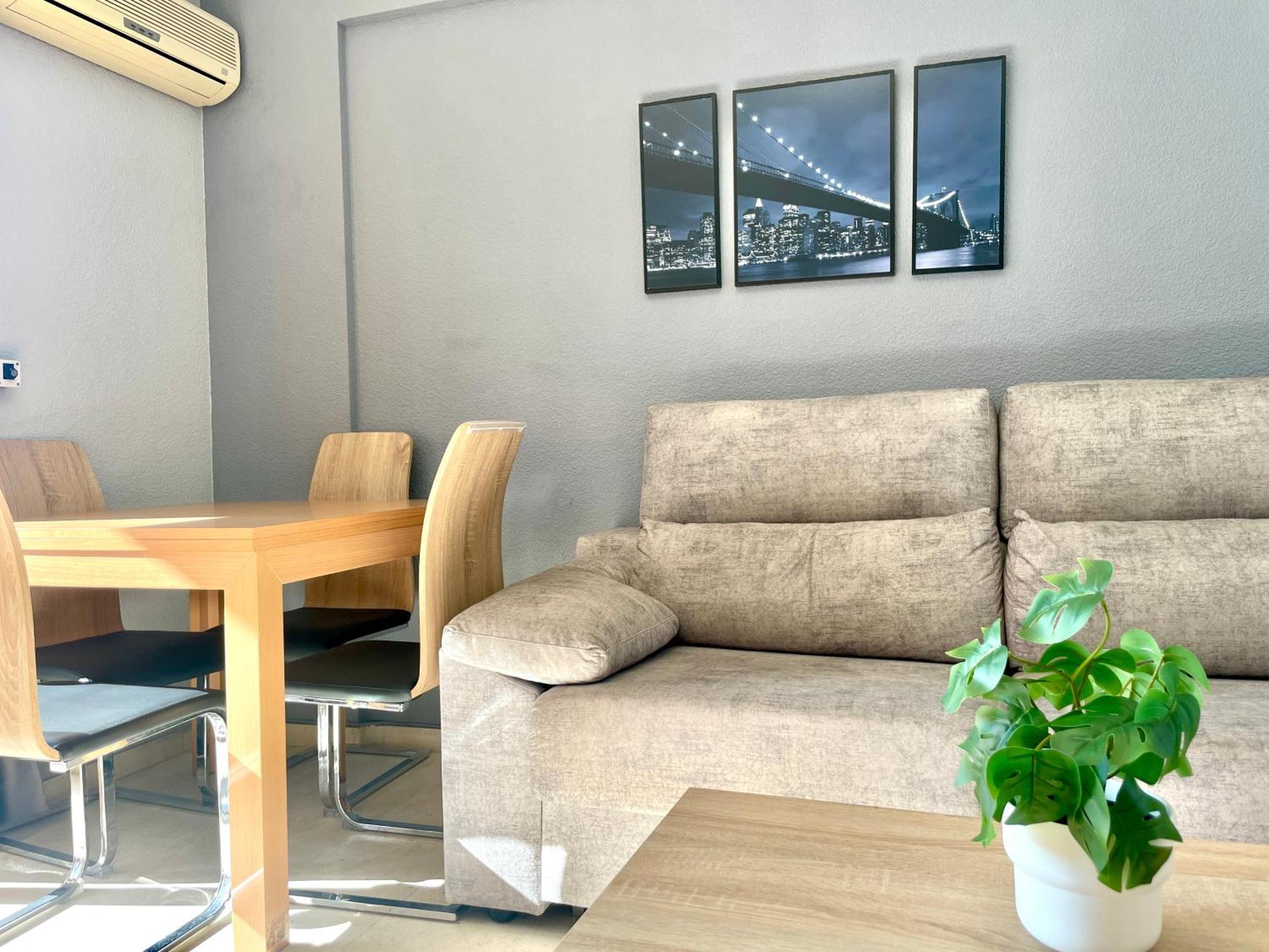 Apartamento Turístico Torre Estoril Planta 12 - Gestaltur