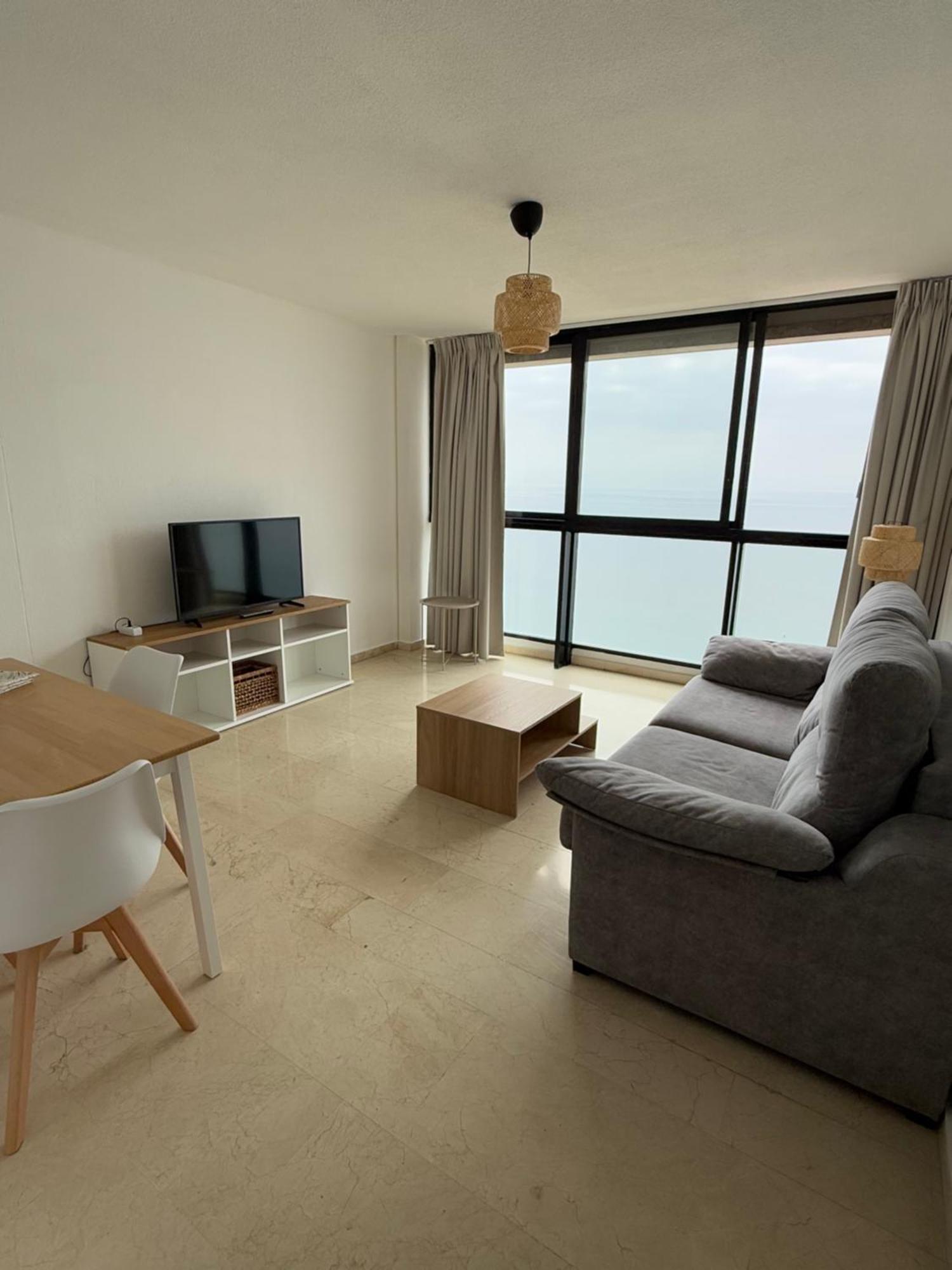 Primera Línea De Playa, Benidorm. Apartamento Benidorm