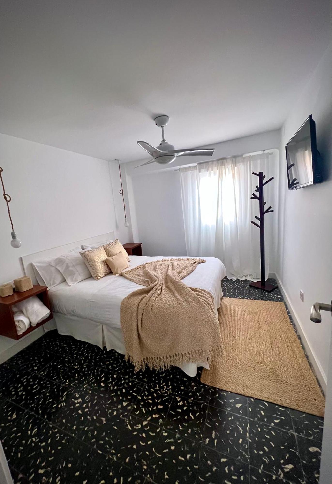 Piso Centrico Y Cerca De La Playa. Apartamento *