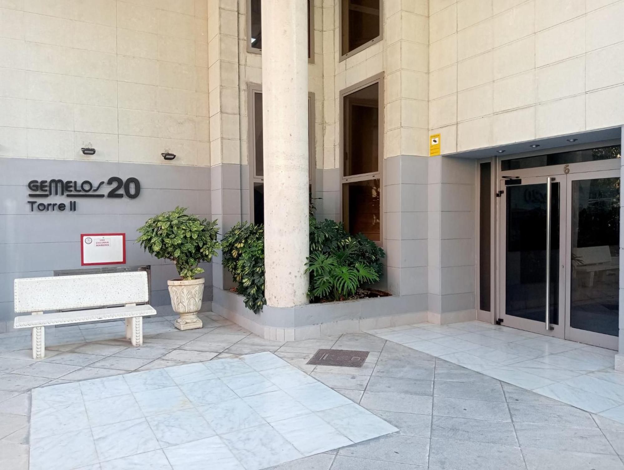 Apartamento Turistico En Gemelos 20, Planta 14 *